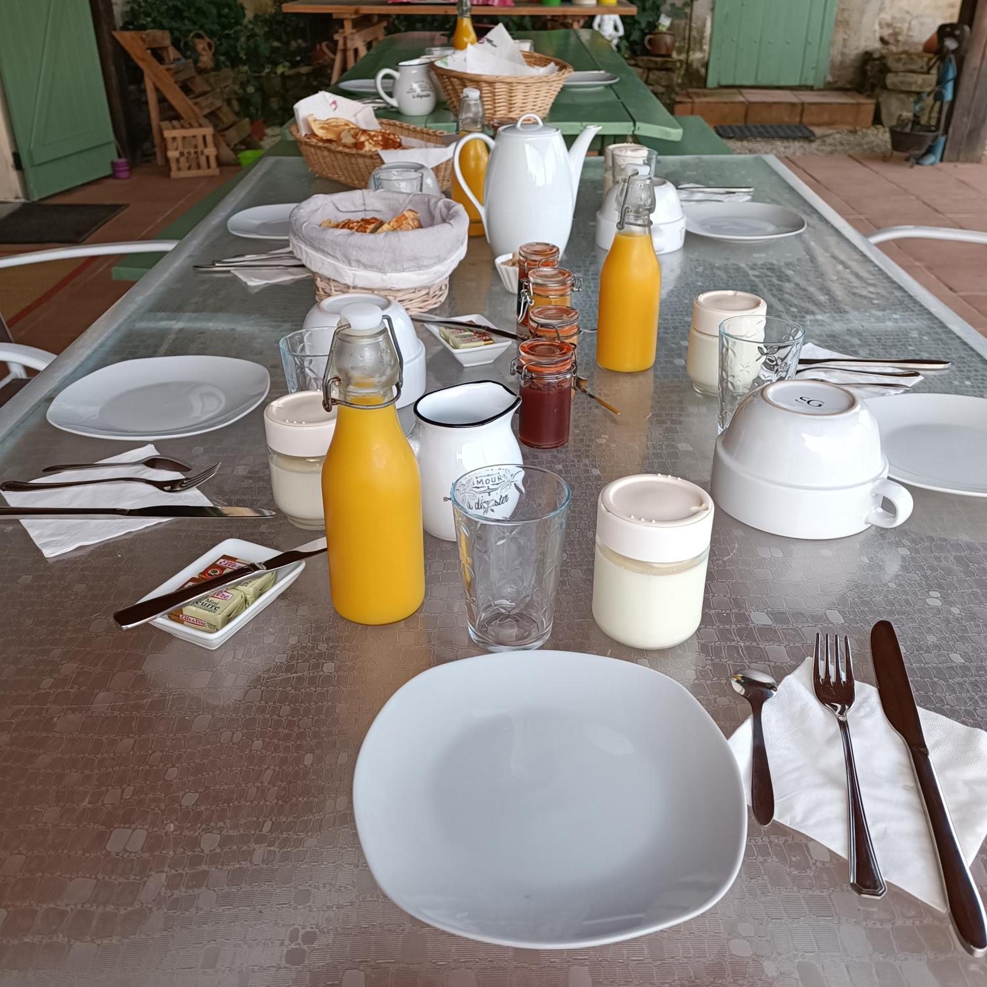 Baladous Bed & Breakfast Montgaillard-de-Salies Екстериор снимка